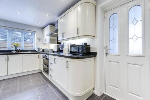 3 bedroom semi-detached house for sale, Billingwood Drive, Rawdon, Leeds, West Yorkshire, LS19
