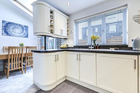 3 bedroom semi-detached house for sale, Billingwood Drive, Rawdon, Leeds, West Yorkshire, LS19