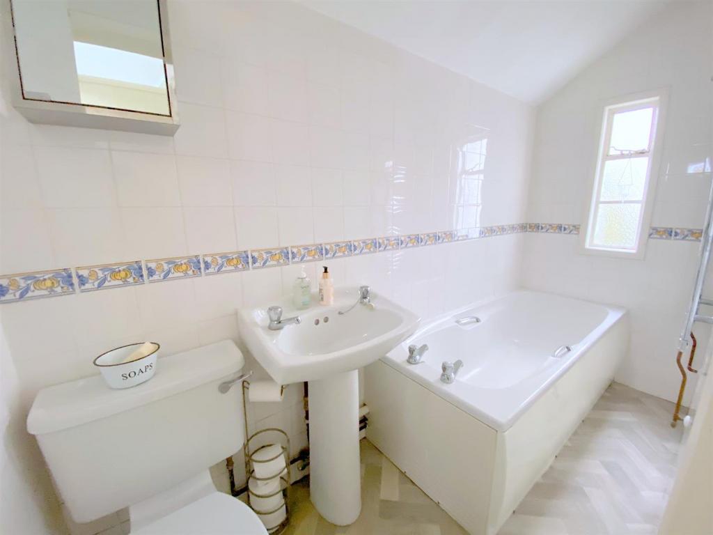 Ground Floor Bathroom