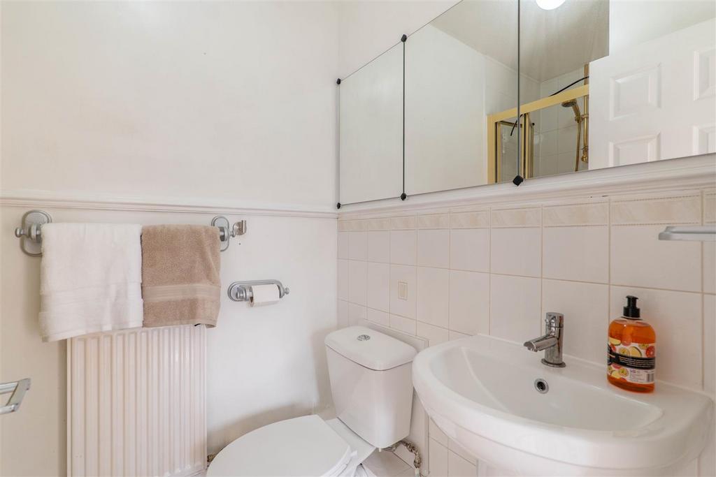 Master Bedroom Ensuite