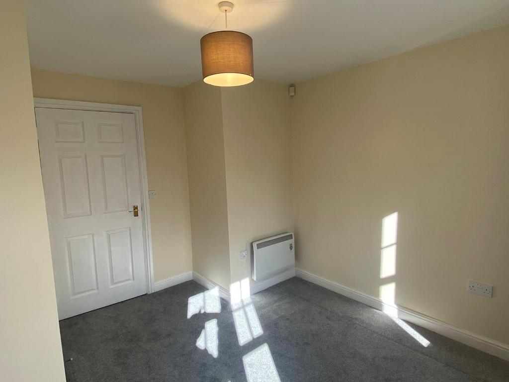 Bedroom 2 2.jpeg