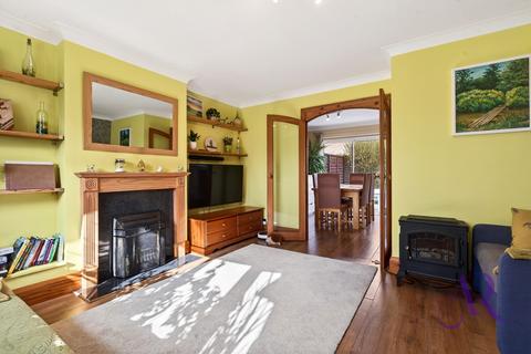 3 bedroom semi-detached house for sale, Carlyle Close, Newport Pagnell