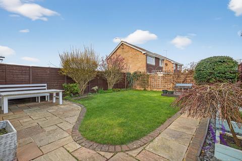 3 bedroom semi-detached house for sale, Carlyle Close, Newport Pagnell