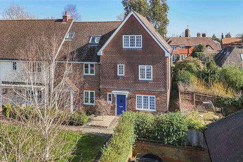 3 bedroom end of terrace house for sale, Waterhouse Square, Ashburnham Drive, Cuckfield, Haywards Heath, RH17