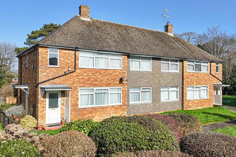 2 bedroom flat for sale, Hollington Court, St. Leonards-On-Sea