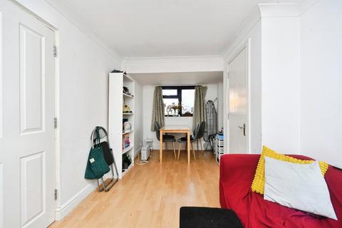 4 bedroom end of terrace house for sale, Franklin Road, Brighton