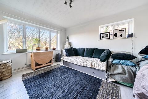 1 bedroom flat for sale, Chase Green Avenue, Enfield