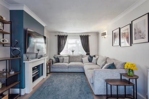 3 bedroom terraced house for sale, Turpins Rise, Stevenage