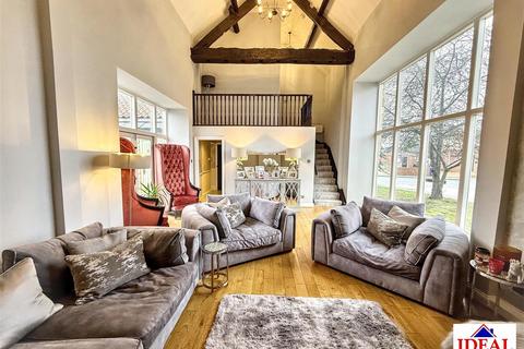 5 bedroom barn conversion for sale, South Farm Drive, Skellow, Doncaster