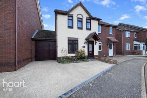 3 bedroom semi-detached house for sale, Telford Way, Hayes
