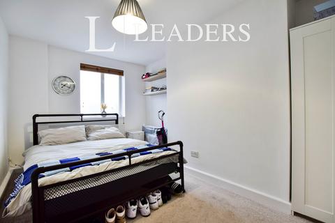 2 bedroom flat to rent, Kielder Square, Eccles New Road, M5