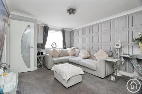 3 bedroom house for sale, Hugh Price Close, Murston, Sittingbourne