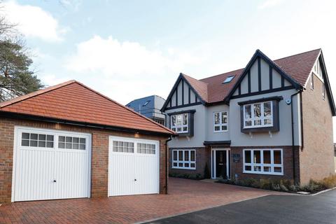 undefined, Martlet View, Burgess Hill
