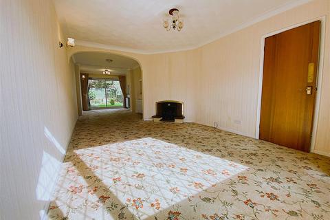 3 bedroom semi-detached house for sale, Springbrook Drive, Scraptoft, Leicester