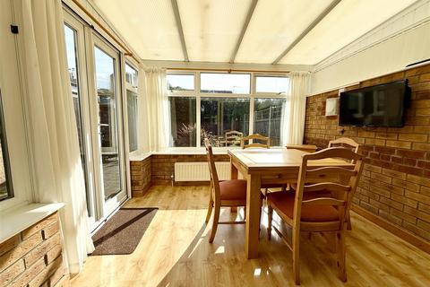 2 bedroom bungalow for sale, Thurne Rise, Martham, NR29