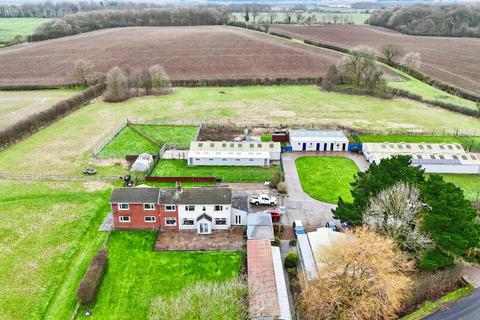 5 bedroom detached house for sale, Thirtleby, Hull, HU11 4LL