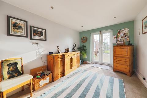 5 bedroom detached house for sale, Thirtleby, Hull, HU11 4LL
