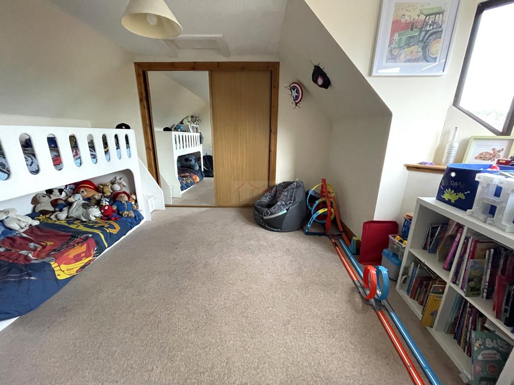 Bedroom 2a.JPG