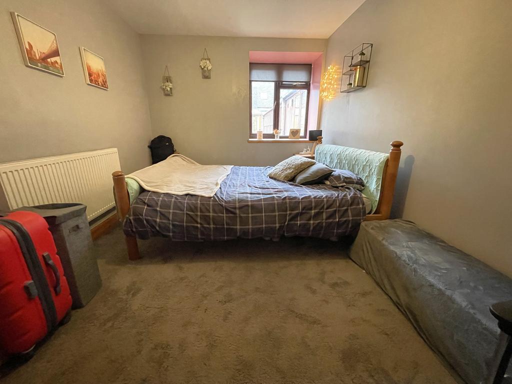 Bedroom 3a.JPG