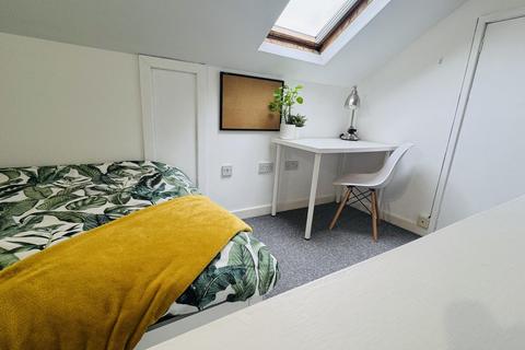 1 bedroom in a house share to rent, Vernon Road, Chester