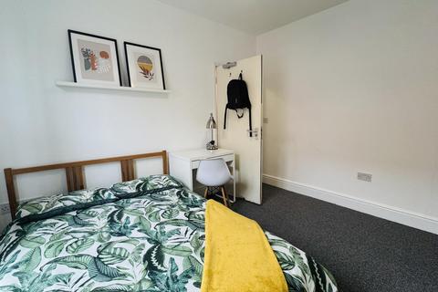 1 bedroom in a house share to rent, Vernon Road, Chester