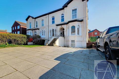 undefined, Queens Road, Southport PR9