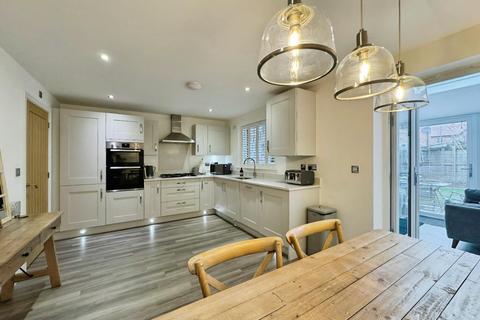 4 bedroom detached house for sale, Grimshaw Close, Wilmslow