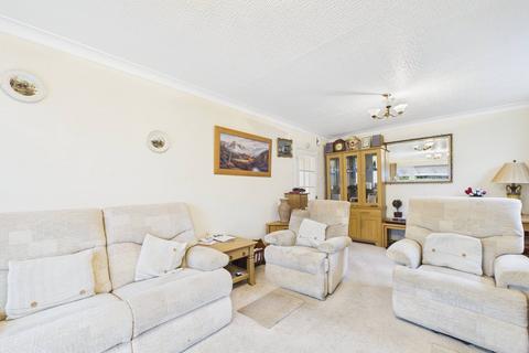 3 bedroom bungalow for sale, Stotfold Road, Hitchin, SG4