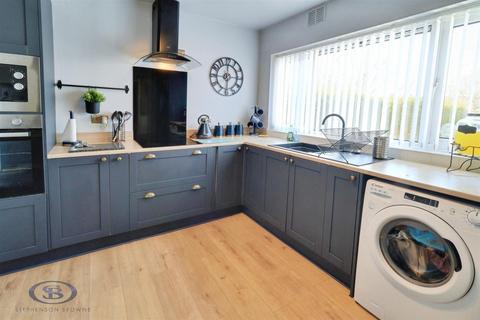 3 bedroom terraced house for sale, Fanshawe Walk, Crewe