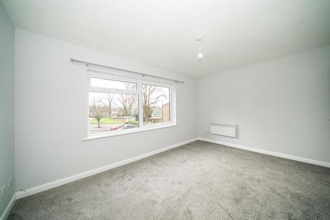 2 bedroom apartment for sale, Fern Drive, Hemel Hempstead, Hertfordshire, HP3 9EU