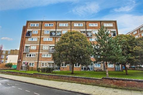 undefined, St. Saviours Estate, London