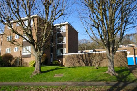 Upper Hitch, Watford WD19