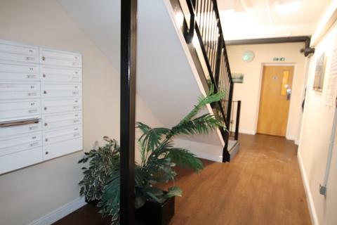 3 bedroom flat to rent, Gravesend, DA11 0DD