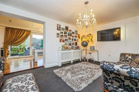 undefined, Pella Grove, Annesley, Nottingham