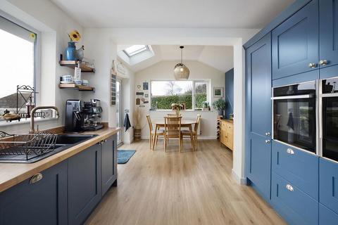 2 bedroom detached house for sale, Maudlin Drive, Teignmouth, TQ14