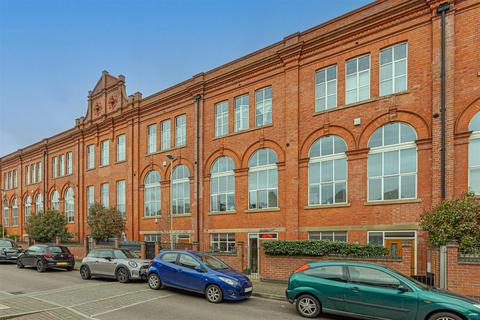3 bedroom townhouse for sale, Cowper Street, Leicester