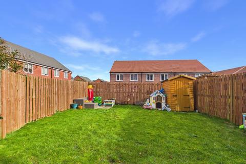 3 bedroom semi-detached house for sale, Metcalfe Drive, Cottingham, HU16 5FP