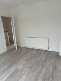 1 bedroom flat to rent, Braemar Avenue, London NW10