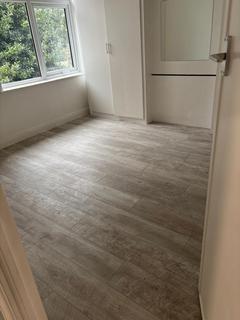 1 bedroom flat to rent, Braemar Avenue, London NW10