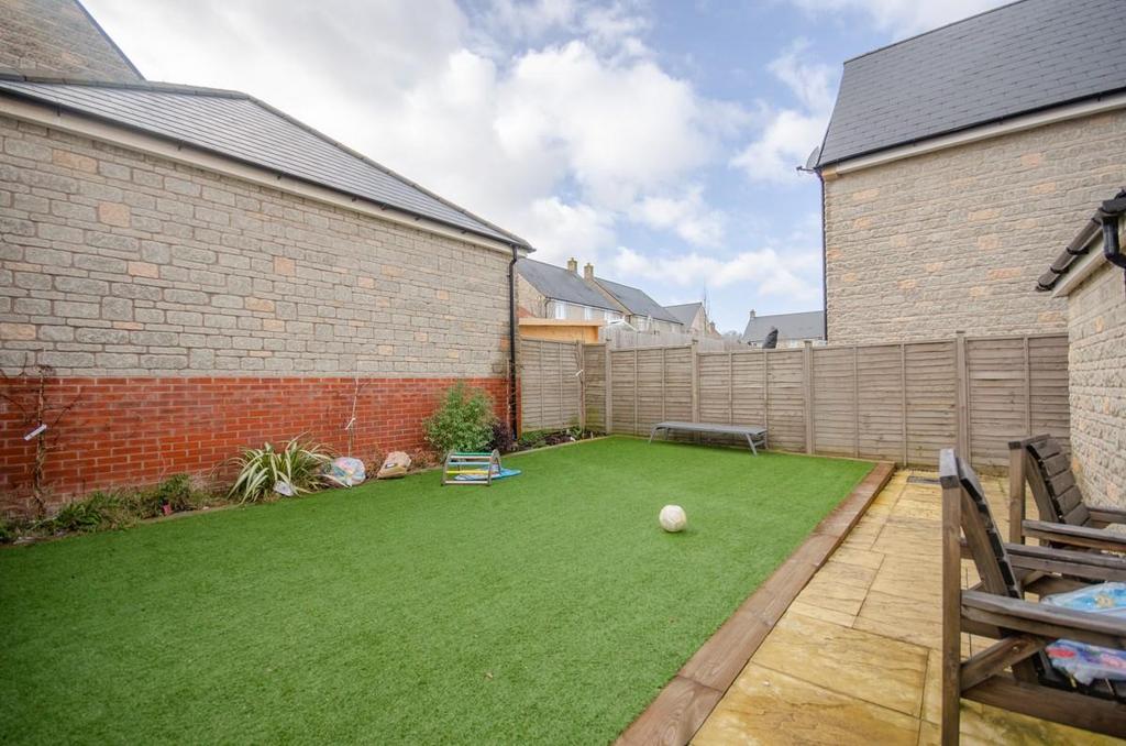 Rear garden.jpg