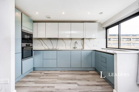 2 bedroom flat to rent, South Seventh Street, Milton Keynes, MK9
