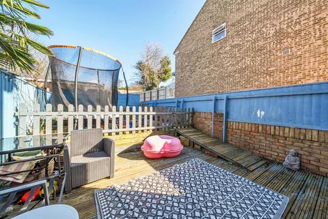 3 bedroom end of terrace house for sale, Springfield Road, Weymouth DT3