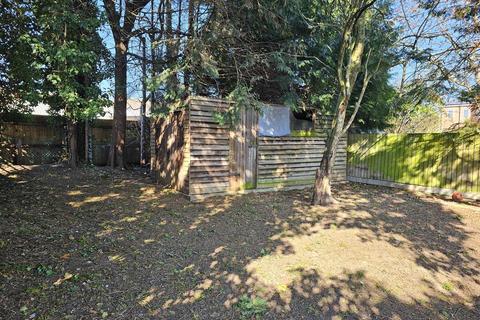 3 bedroom semi-detached house for sale, Coniston Road, Gloucester