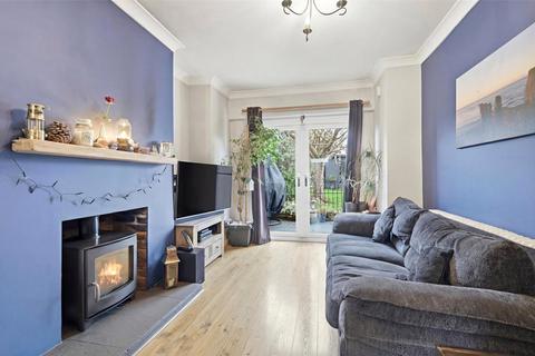 3 bedroom bungalow for sale, Shoebury Road, Thorpe Bay, Essex, SS1