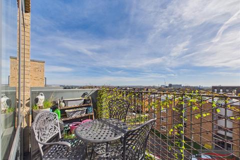 1 bedroom flat for sale, Lyon Road, Harrow