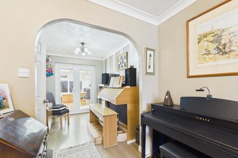 3 bedroom detached house for sale, Rowan Avenue, Beverley, HU17 9UN