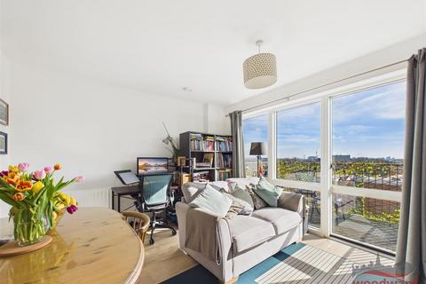 1 bedroom flat for sale, Lyon Road, Harrow