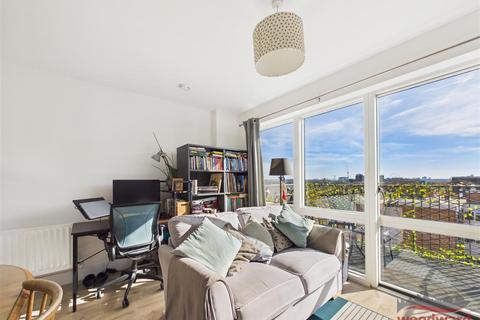 1 bedroom flat for sale, Lyon Road, Harrow