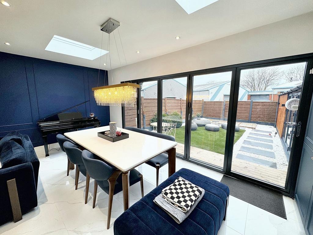 Kitchen-Dining-Family Room