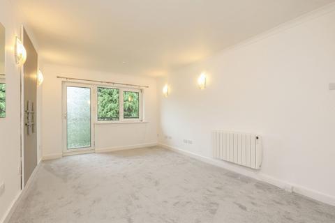 2 bedroom flat to rent, Greystones Drive, Sheffield S11
